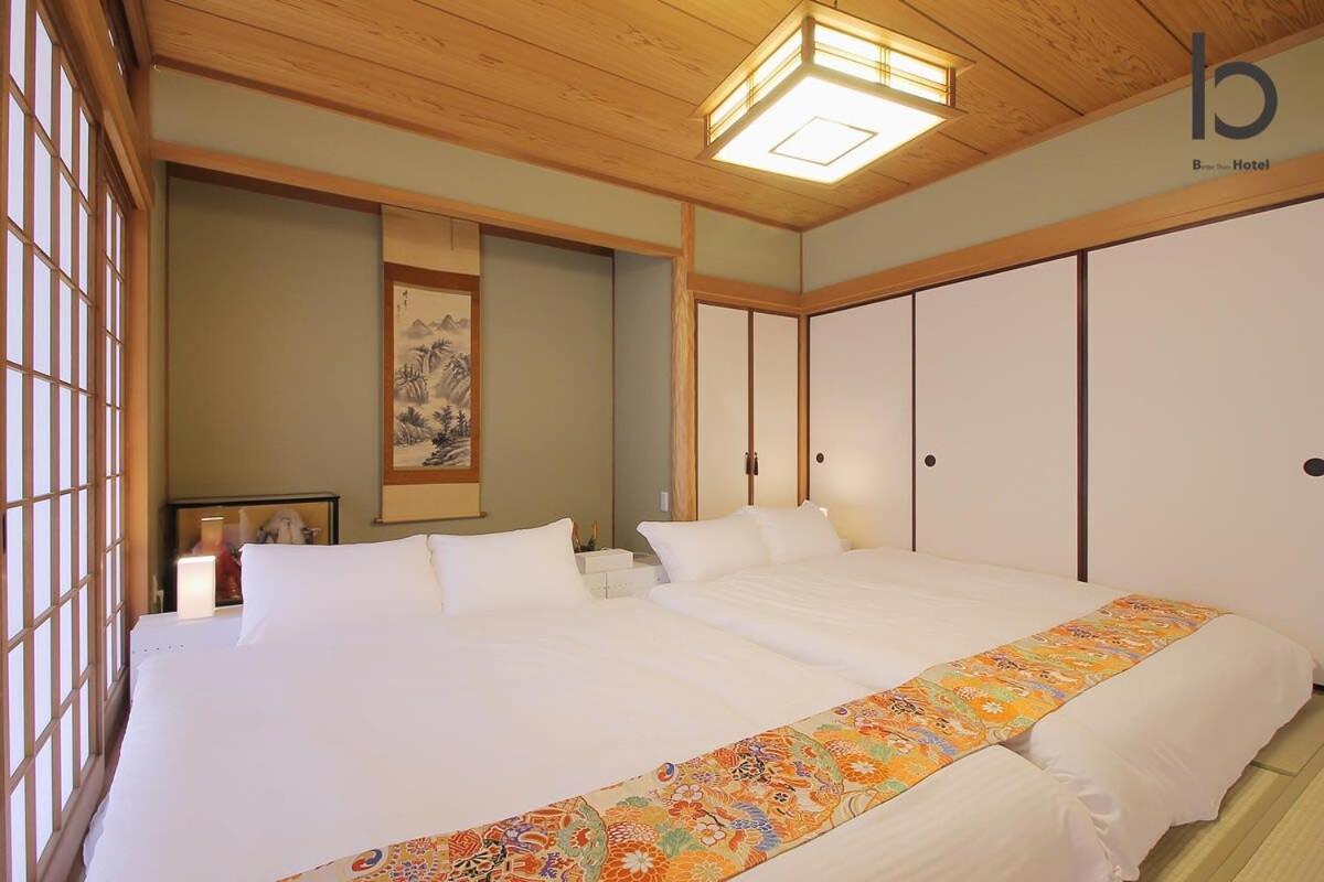 Hanagin - 3 Bedroom Japanese Apartment For 11 People 201 Хиросима Экстерьер фото